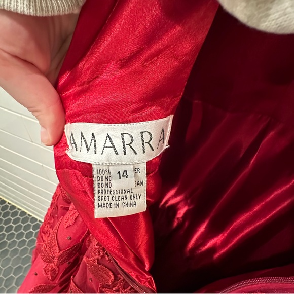 AMARRA | Wine Red Size 14 Floral Appliqué Beaded Tulle Ballgown With Pockets! - Picture 7 of 16